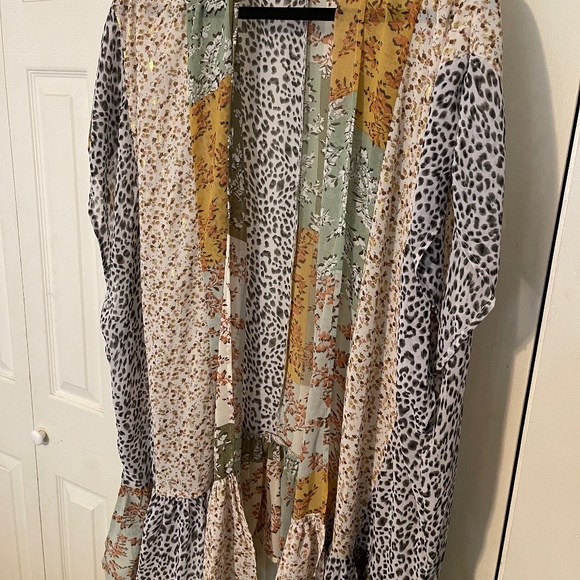 Umgee Cardigan - Picture 1 of 2